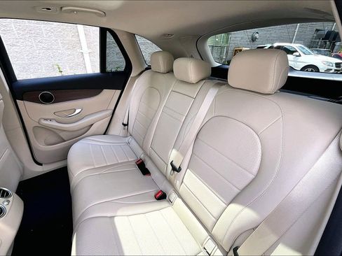Certified 2022 Mercedes-Benz GLC 300 4MATIC image 28