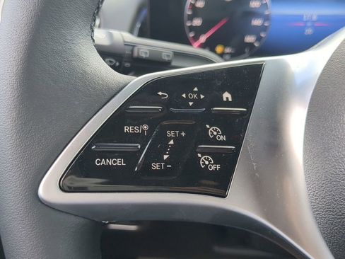 Certified 2025 Mercedes-Benz GLB 250 image 12