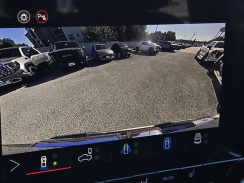 New 2026 GMC Canyon Elevation w/ Convenience Package image 7