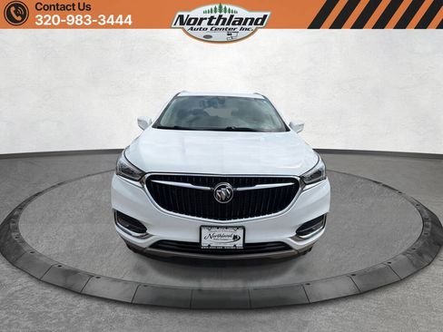 Used 2020 Buick Enclave Essence FWD image 2