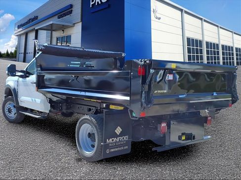 New 2025 Ford F550 4x4 Regular Cab Super Duty image 2