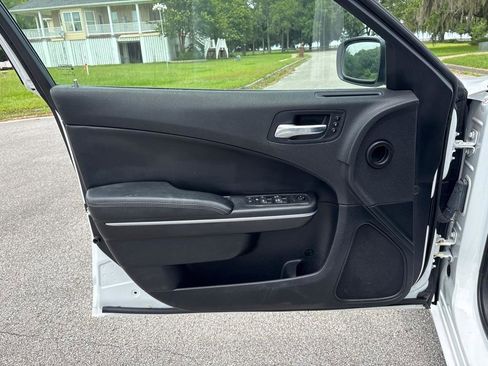 Used 2021 Dodge Charger SXT w/ Leather Interior Group image 10