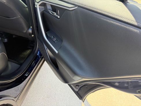 Used 2019 Toyota RAV4 Limited w/ Advanced Technology Package image 17