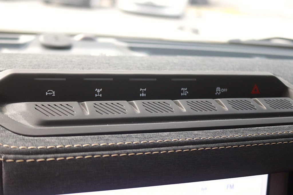 Used 2025 Ford Bronco Badlands AWD/4WD image 32