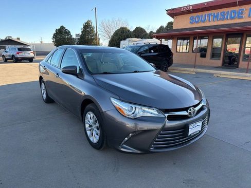 Used 2015 Toyota Camry LE w/ Moonroof Package image 1