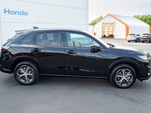 Used 2024 Honda HR-V EX-L image 16