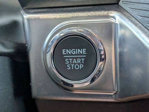 Used 2024 Ford F150 King Ranch w/ FX4 Off-Road Package image 30