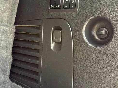 Used 2018 Chevrolet Tahoe Premier AWD/4WD image 13