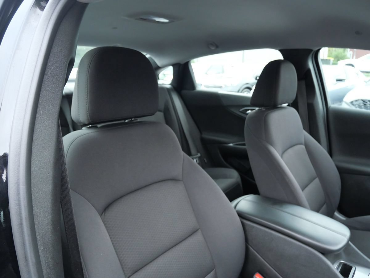 Used 2023 Chevrolet Malibu LT FWD image 18