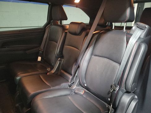 Certified 2023 Honda Odyssey Sport image 13