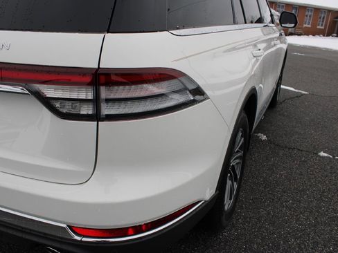 Used 2022 Lincoln Aviator AWD w/ Elements Package image 43