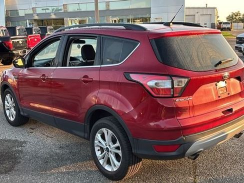Used 2018 Ford Escape SE FWD image 5