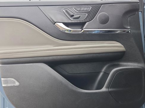 Used 2023 Lincoln Corsair Reserve w/ Equipment Group 201A image 38