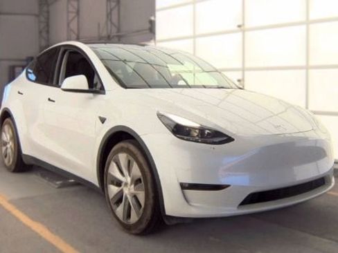 Used 2023 Tesla Model Y Long Range AWD/4WD image 6