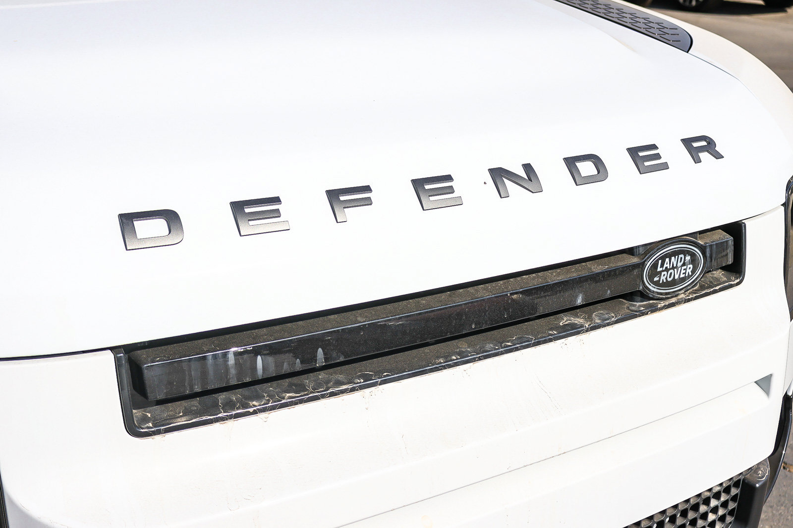 New 2026 Land Rover Defender 110 X-Dynamic SE AWD/4WD image 14
