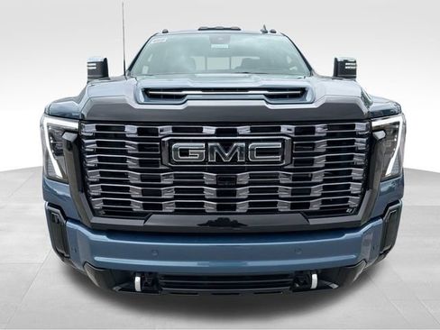 New 2026 GMC Sierra 2500 Denali Ultimate AWD/4WD image 2