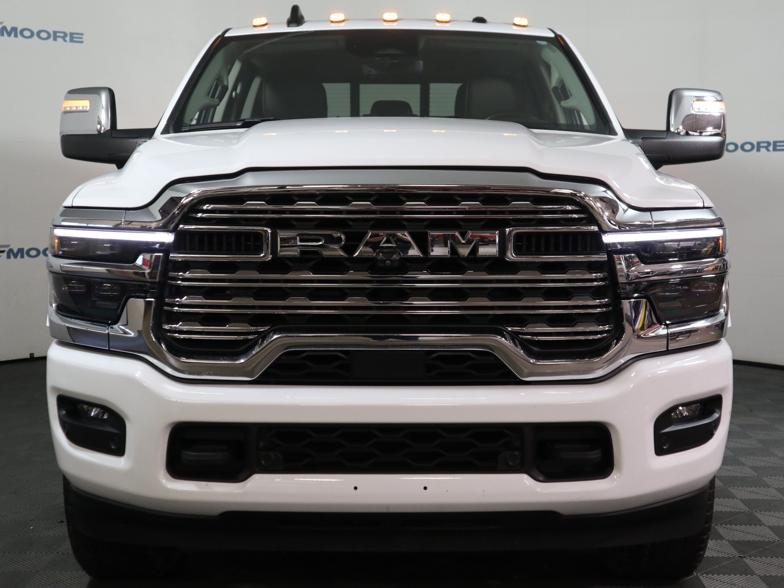 Used 2025 RAM 2500 Limited AWD/4WD image 13