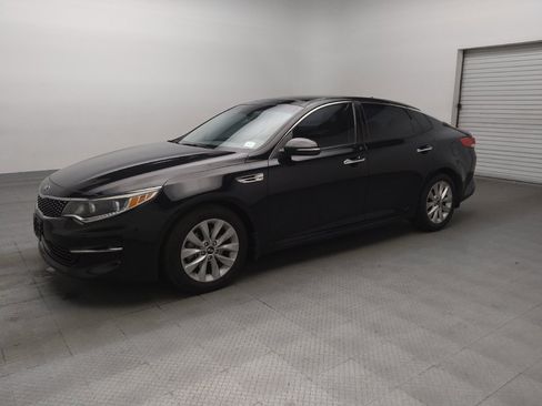 Used 2016 Kia Optima EX w/ Premium Package FWD image 2