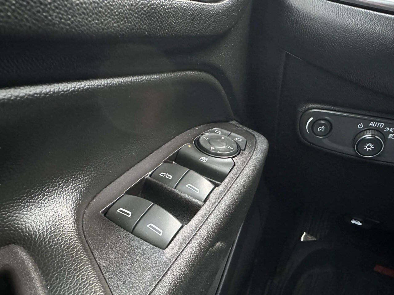 Used 2021 Chevrolet Equinox LT AWD/4WD image 26