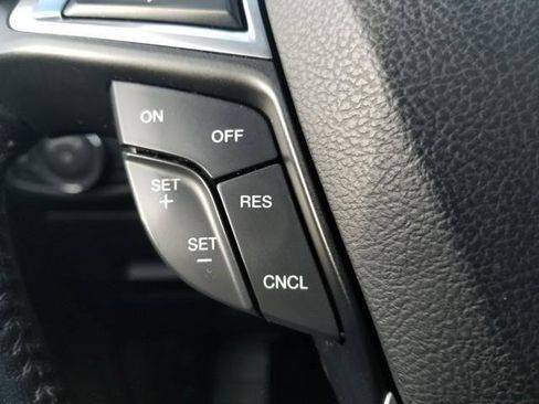 Used 2015 Ford Edge Sport image 26