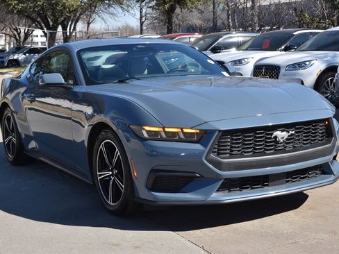 Certified 2025 Ford Mustang Premium image 4