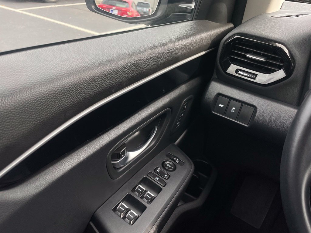 Certified 2025 Honda Pilot Touring image 22