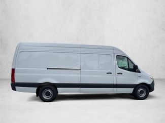 New 2025 Mercedes-Benz eSprinter 170 Cargo video 4