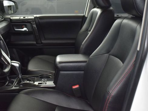 Used 2015 Toyota 4Runner Trail Premium image 10