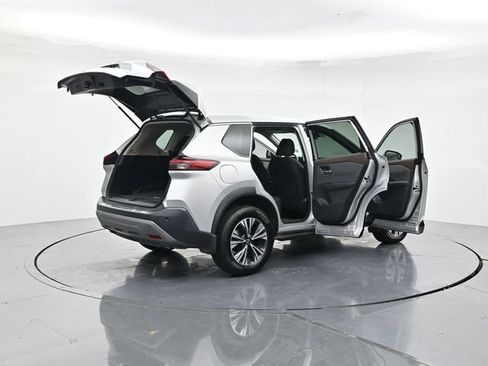 Used 2023 Nissan Rogue SV FWD image 51