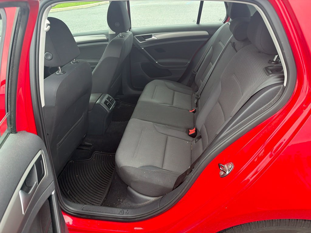 Used 2016 Volkswagen Golf S FWD image 10