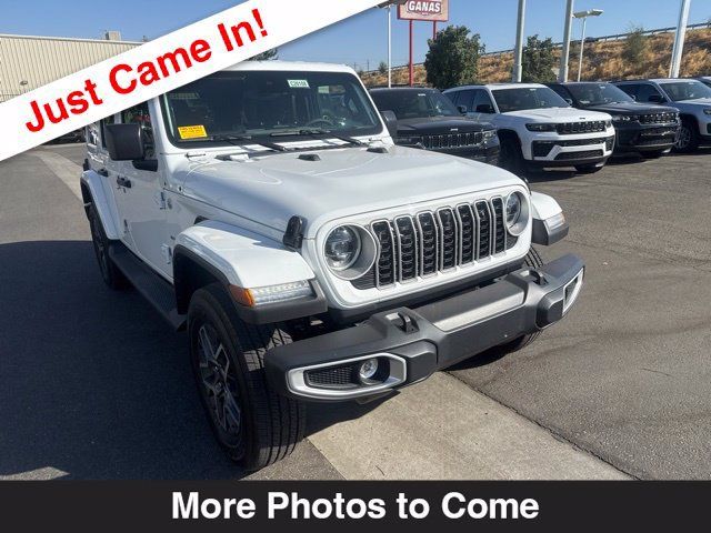 Used 2024 Jeep Wrangler Unlimited Sahara w/ Technology Group AWD/4WD image 8