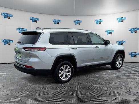 Certified 2022 Jeep Grand Cherokee L Limited image 6