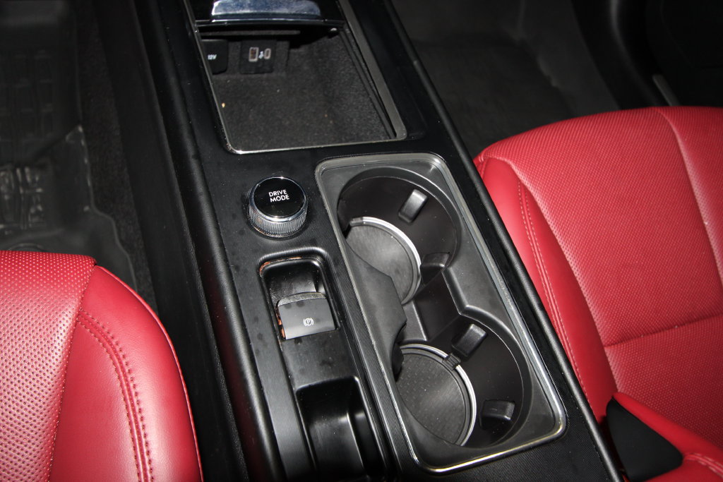 Used 2025 Lincoln Corsair Grand Touring AWD/4WD image 17