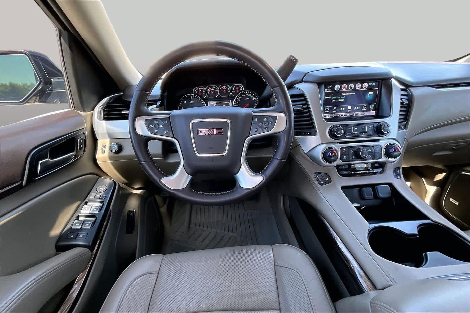 Used 2020 GMC Yukon SLT w/ Premium Edition RWD image 6