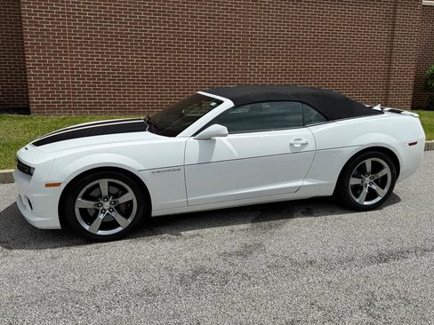 Used 2012 Chevrolet Camaro SS w/ RS Package RWD image 4