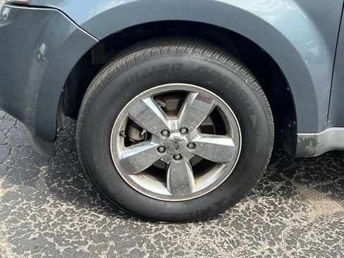 Used 2010 Ford Escape Limited FWD image 8