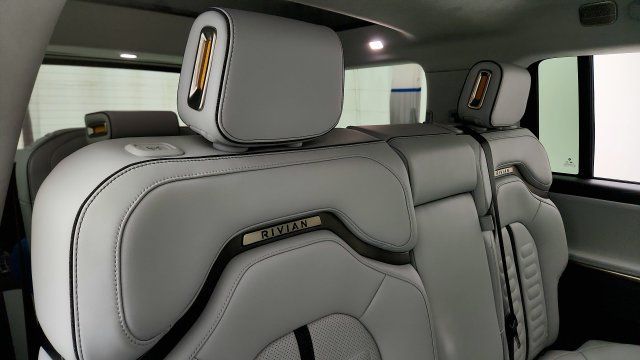 Used 2023 Rivian R1S Adventure Quad AWD/4WD image 39