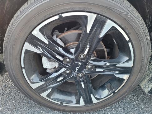 Used 2023 Kia K5 GT-Line image 12