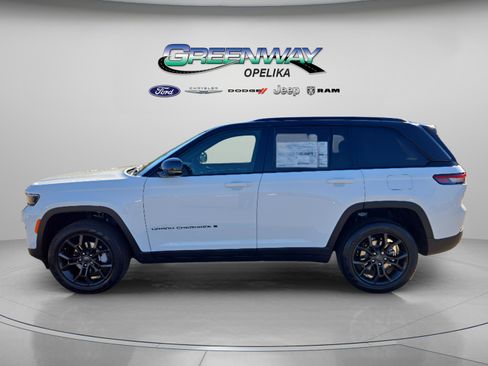 New 2025 Jeep Grand Cherokee Limited image 4