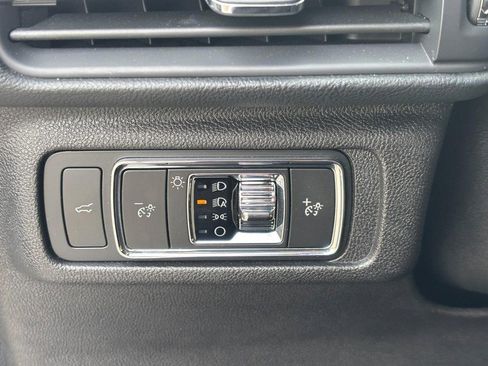 Certified 2022 Lincoln Corsair Reserve w/ Equipment Group 201A image 16