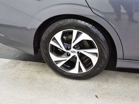 Used 2025 Subaru Legacy Premium AWD/4WD image 35