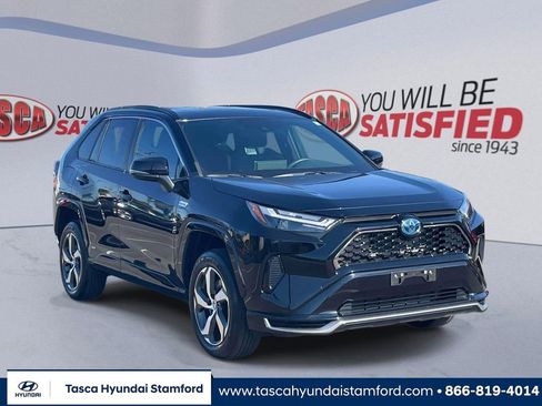 Used 2024 Toyota RAV4 SE w/ Weather & Moonroof Package AWD/4WD image 1