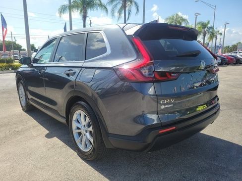 Used 2025 Honda CR-V EX image 5