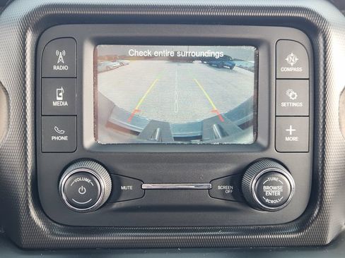 Used 2018 Jeep Wrangler Unlimited Sport S AWD/4WD image 14