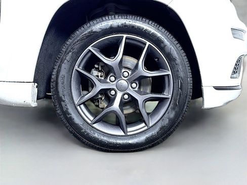 Used 2019 Jeep Grand Cherokee Limited X image 47