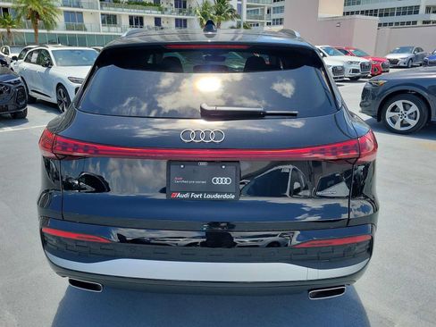 Certified 2025 Audi Q5 Premium Plus w/ Premium Plus AWD/4WD image 5