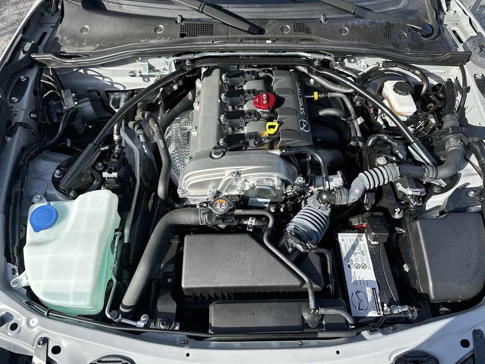 Used 2025 MAZDA MX-5 Miata Club w/ Interior Package RWD image 13