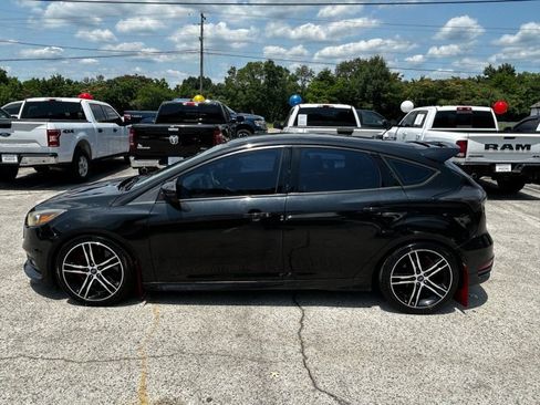 Used 2015 Ford Focus ST w/ Equipment Group 402A FWD image 3