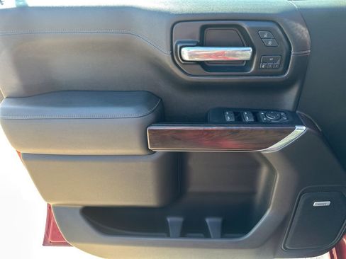 Used 2019 GMC Sierra 1500 SLT w/ SLT Premium Plus Package AWD/4WD image 16