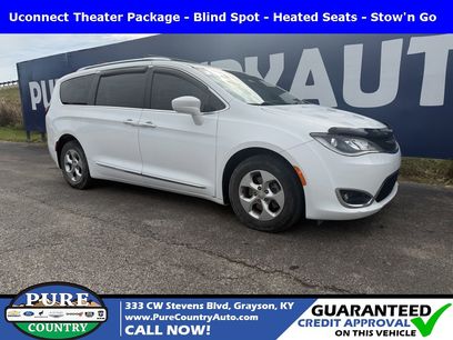 Used 2017 Chrysler Pacifica Touring-L Plus